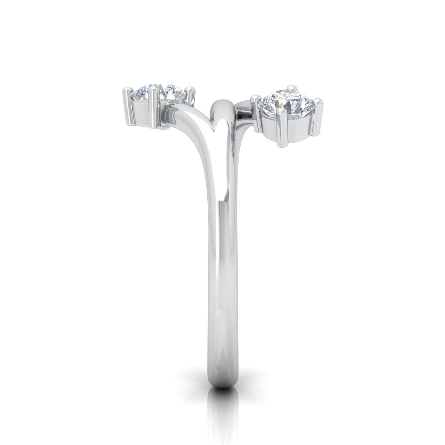 solitaire round diamond ring