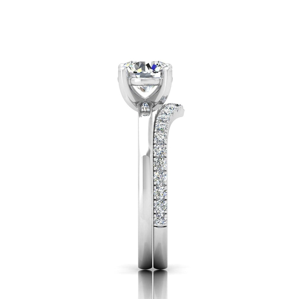 Certified 4 Claw Round Diamond Solitaire Ring With Curved Matching Band