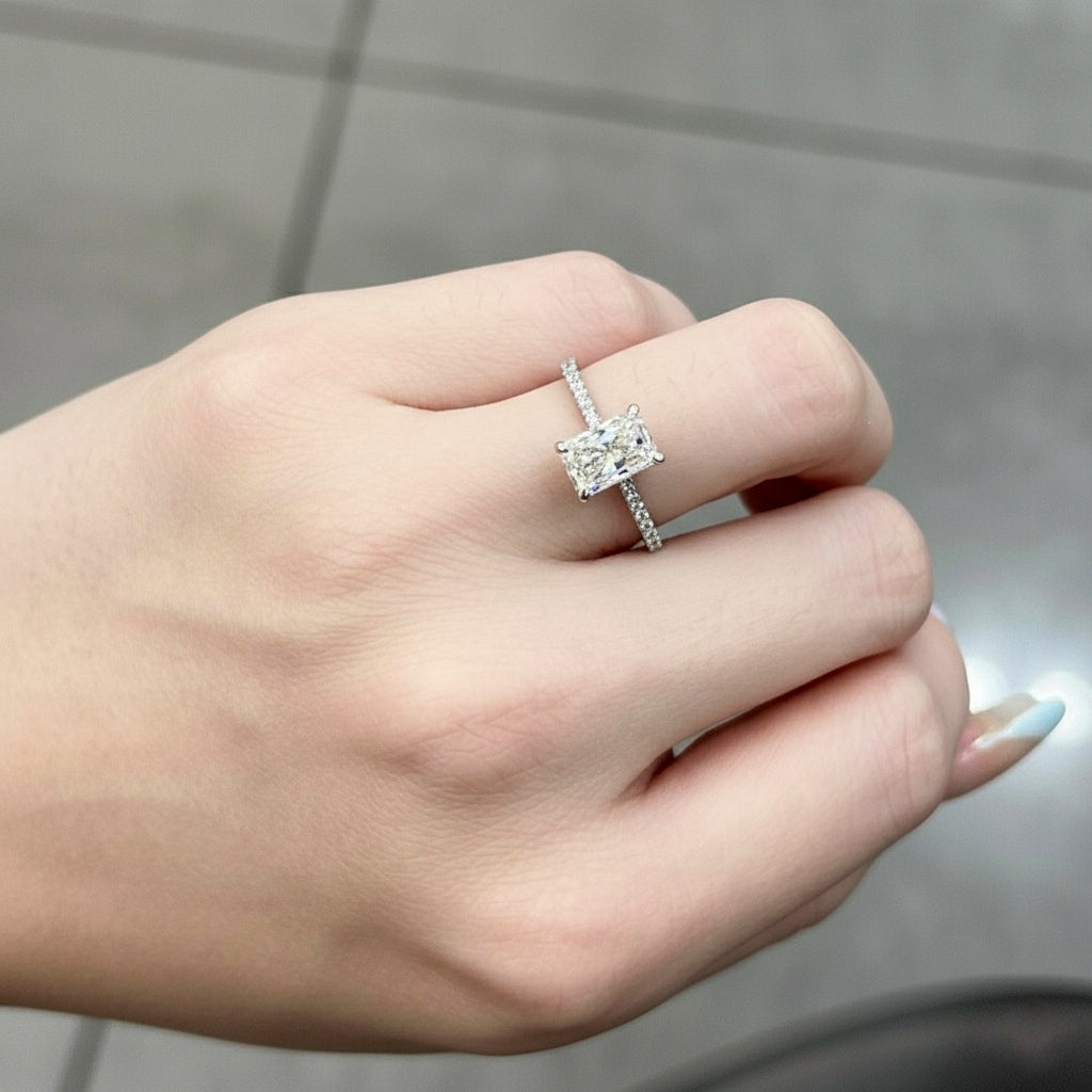 Certified 1.50CT D/VS Radiant cut Diamond Hidden Halo Engagement Ring For Women In Platinum