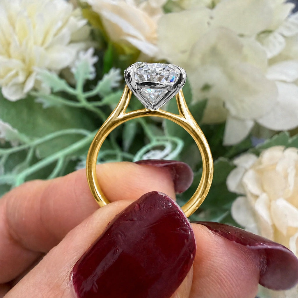3.00 CT IGI Lab Oval Diamond Solitaire Engagement Ring - E/VS