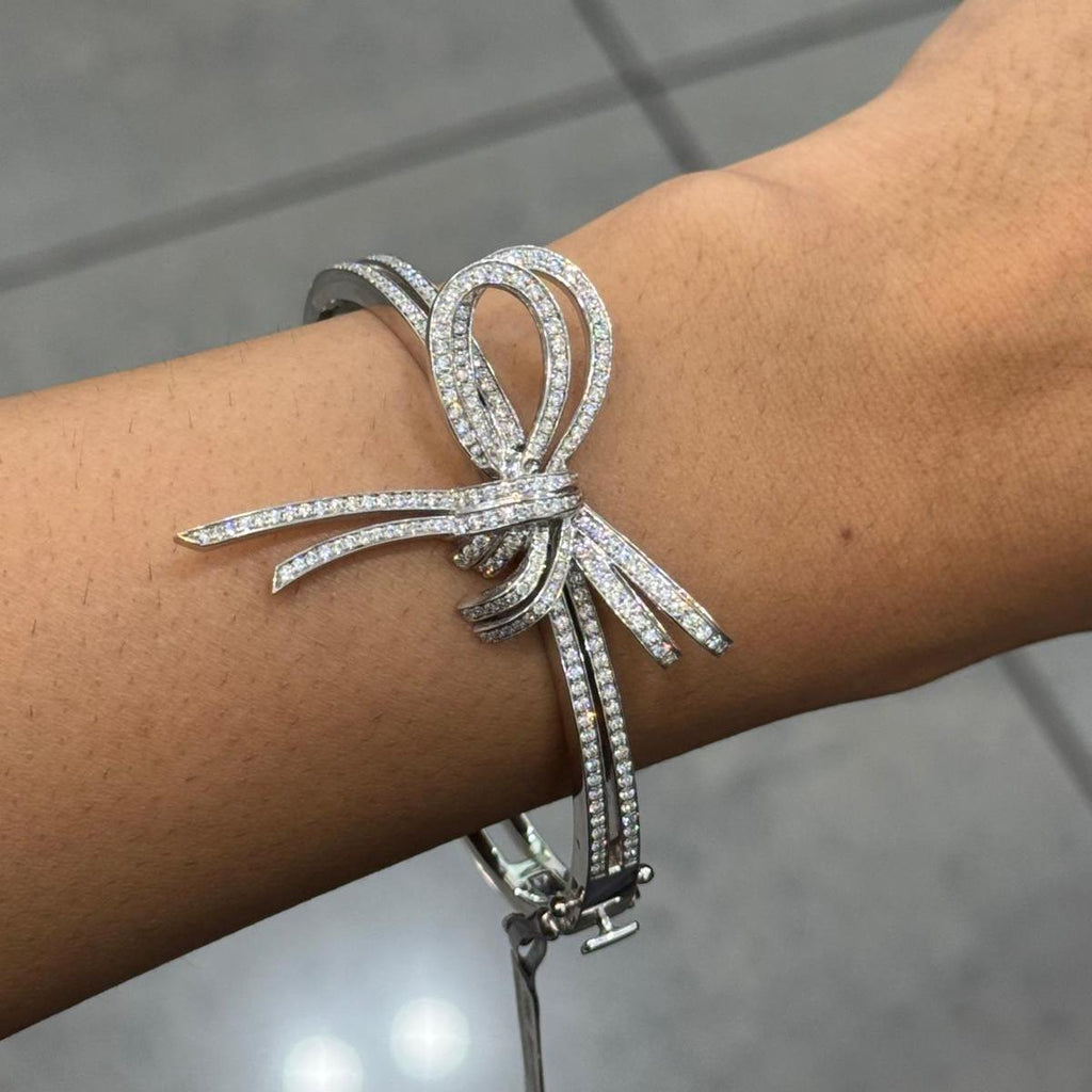 2.50CT F-G/VS Natural Round Diamond Bow Bangle Bracelet in 18K White Gold