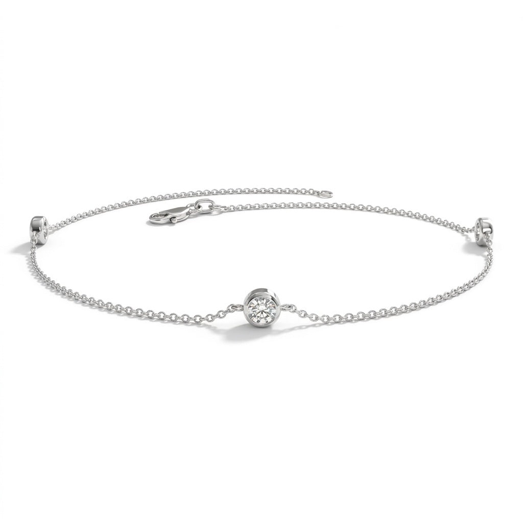 3 Round Diamond Charm Bracelet Crafted in 18k Gold - F/VS