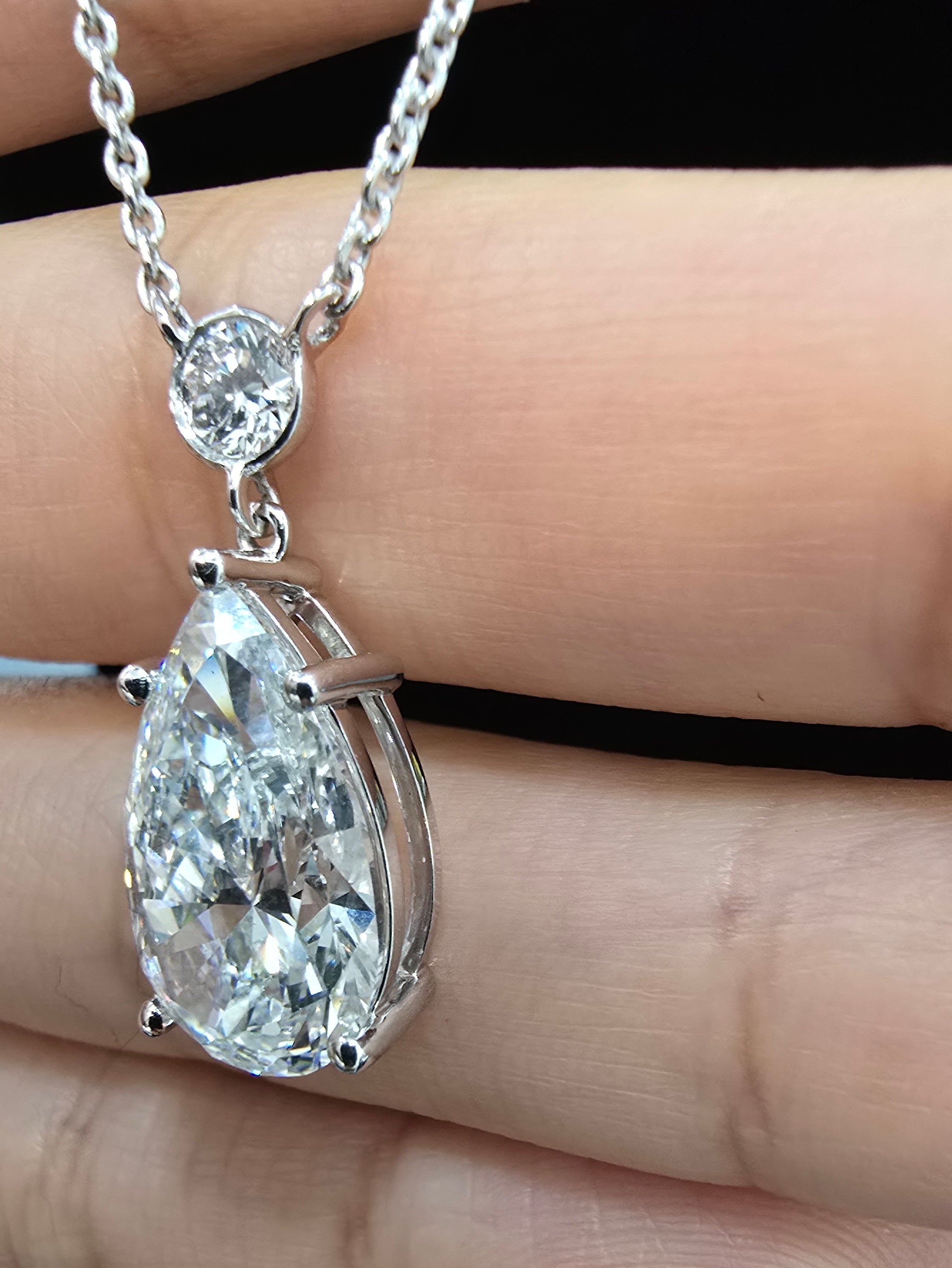 IGI Certified 9.00 Ct Pear Lab Grown Diamond Necklace in White Gold