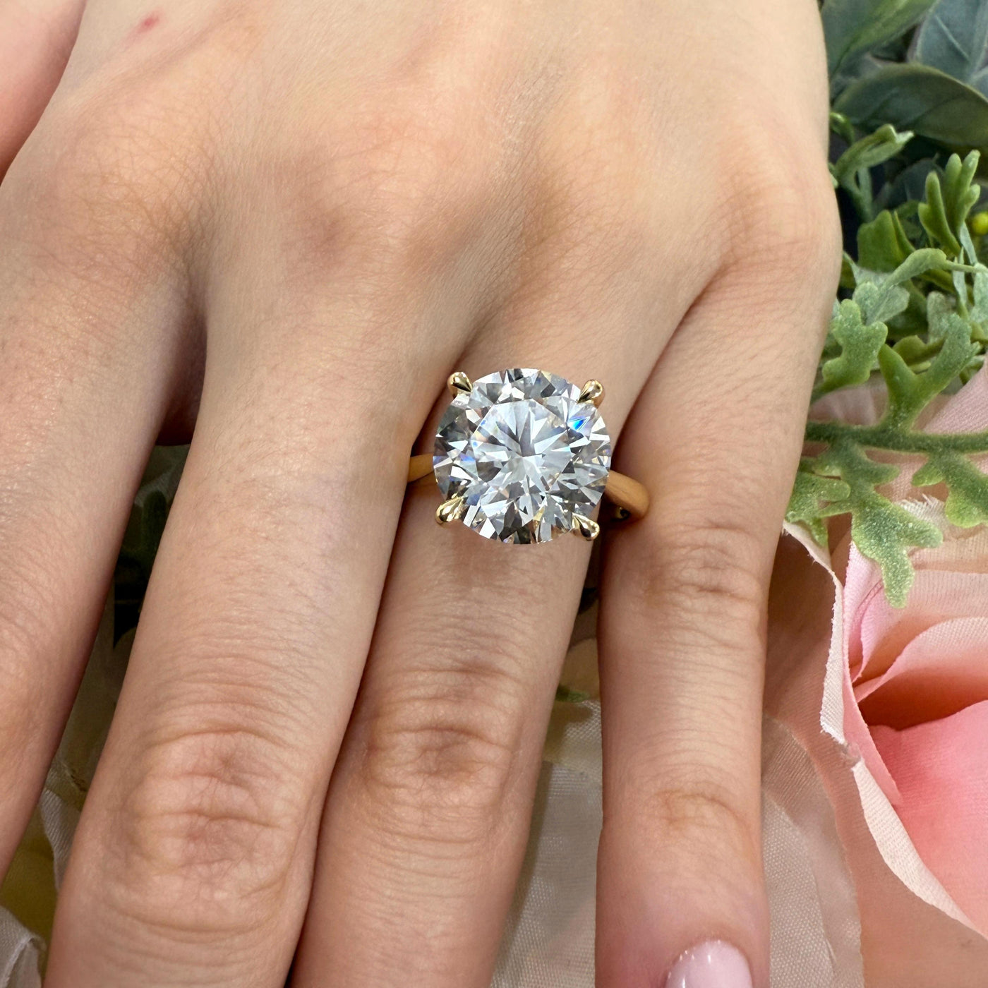 Clearance – 6.00Ct Round Lab Grown Diamond Solitaire Engagement Ring | IGI Certified