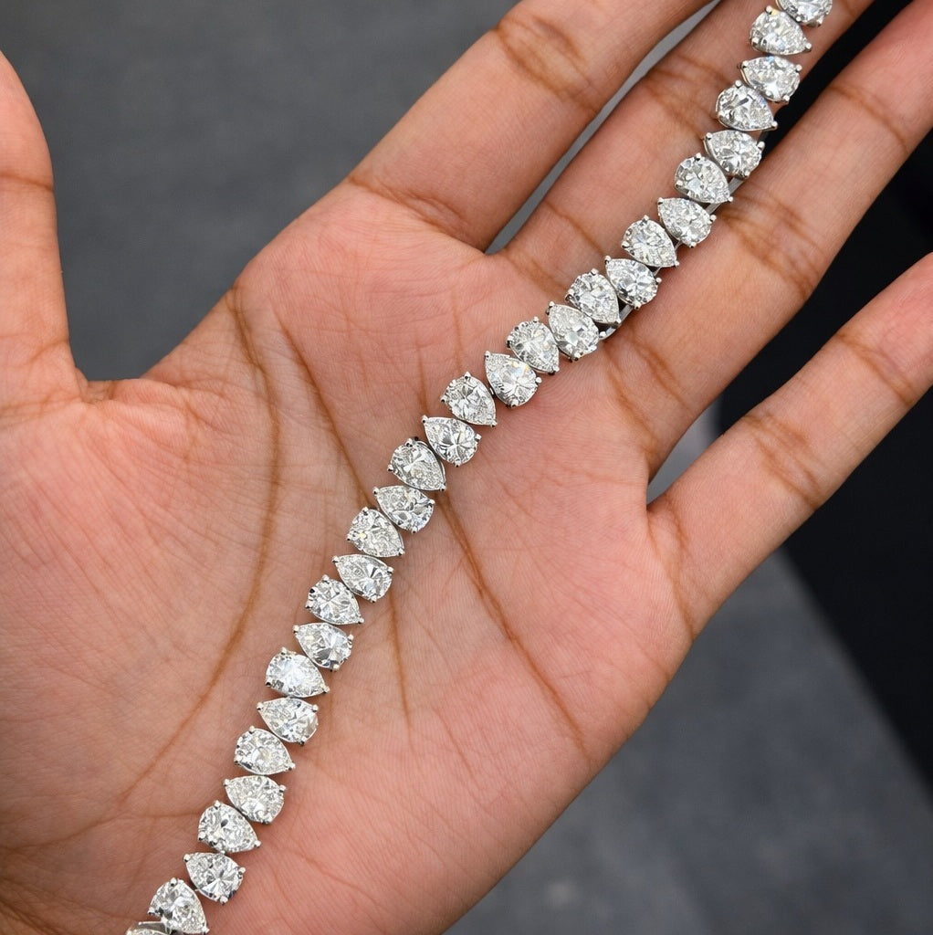 23CT D-E/VS Pear Lab Diamond Tennis Bracelet in White Gold