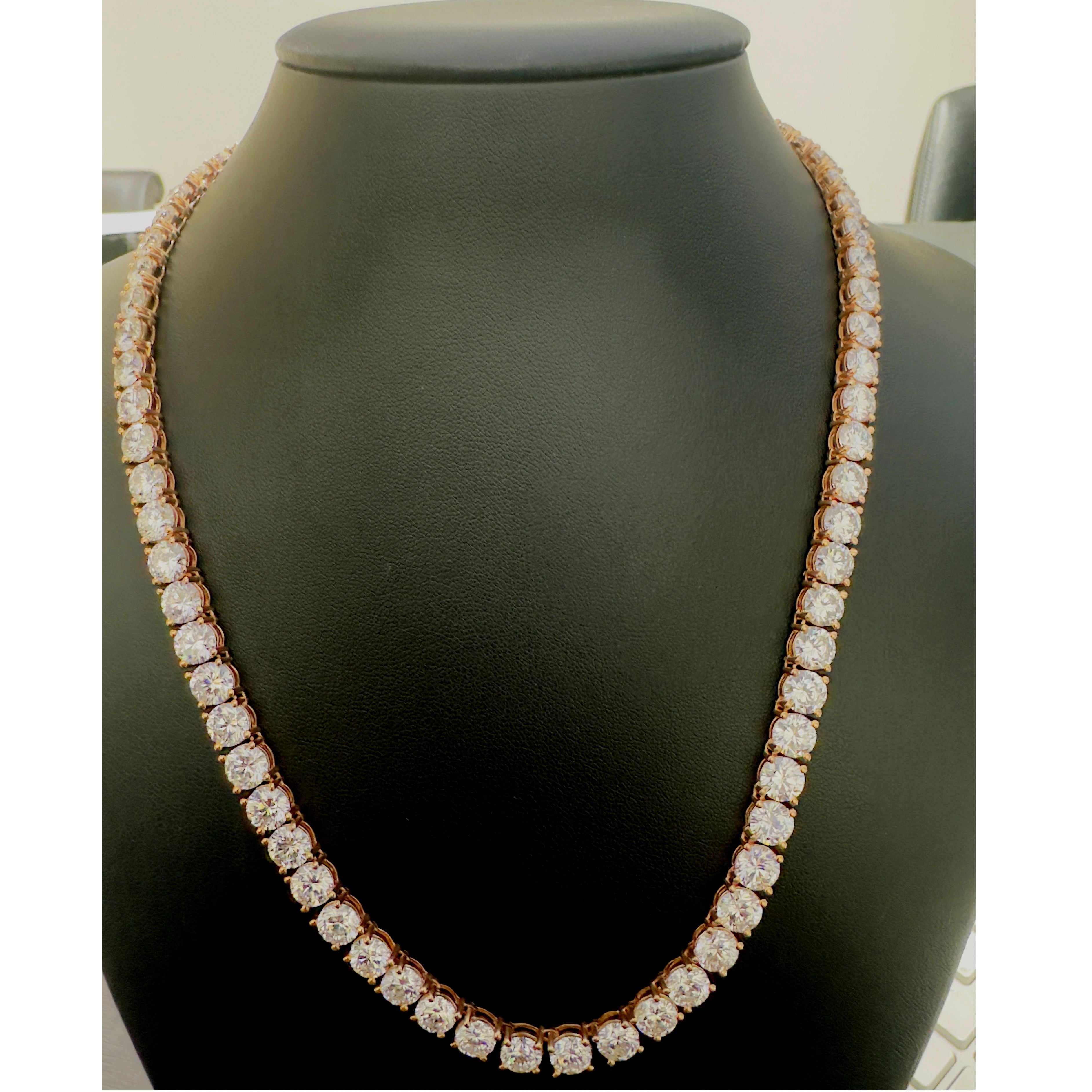 Top Quality D/VS 87Ct Lab Grown Round Diamond Tennis Necklace in Rose Gold - 58Grams
