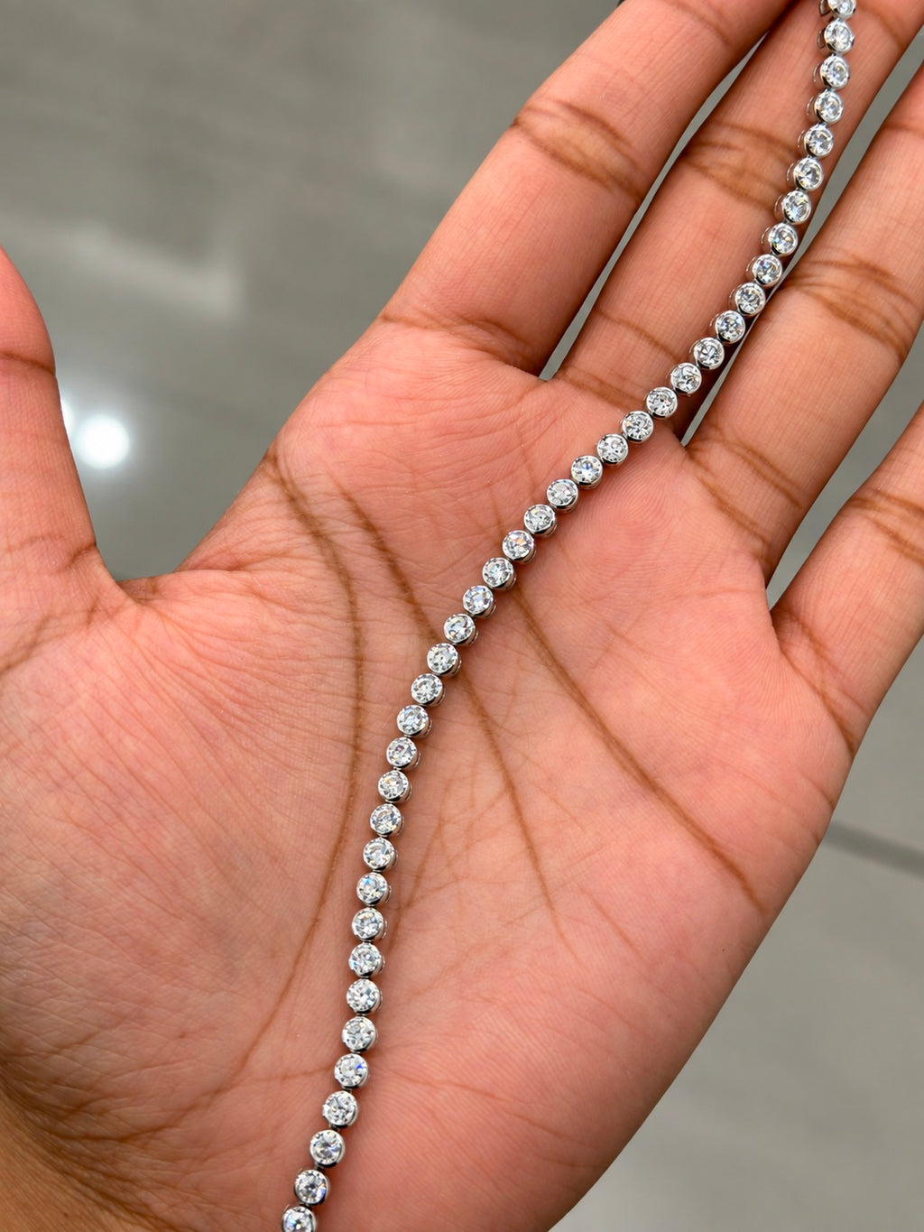 4.00ct Round Diamond Tennis Bracelet - 18k White Gold (Angle View 5)