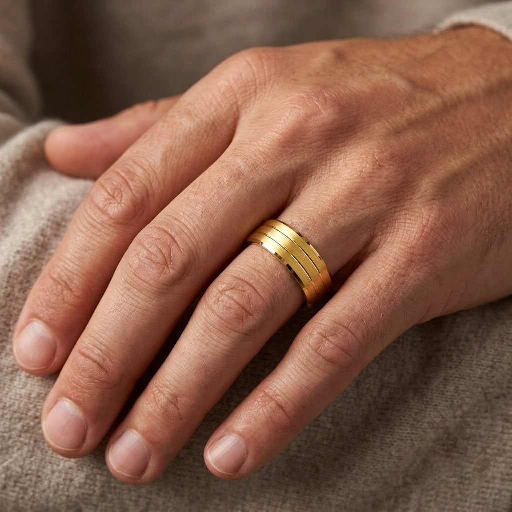 5mm Men’s Wedding Ring in 18K Gold