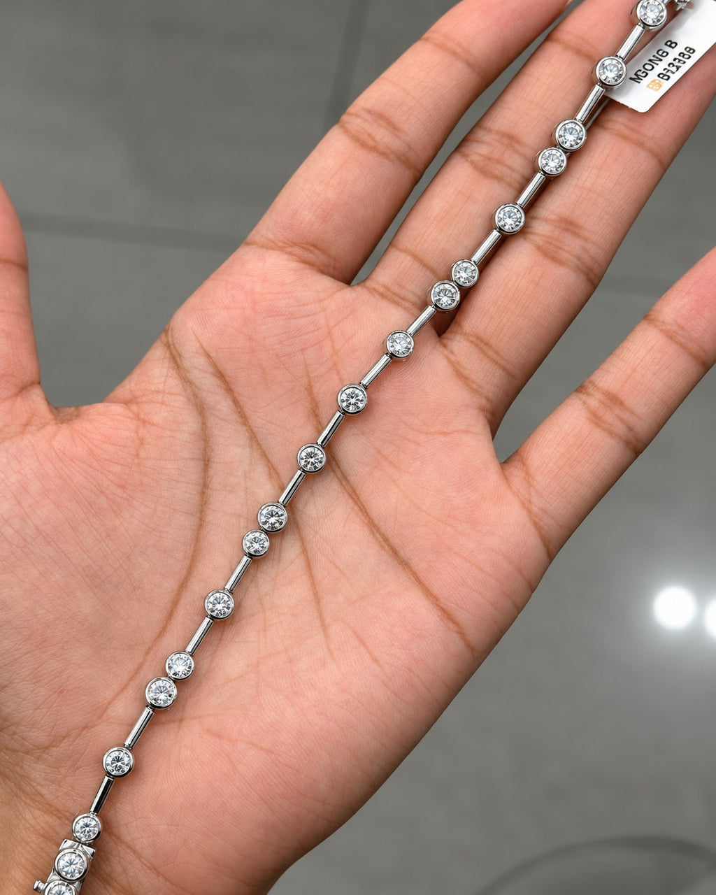 4.00ct Round Diamond Tennis Bracelet - Gold (Angle View 2)