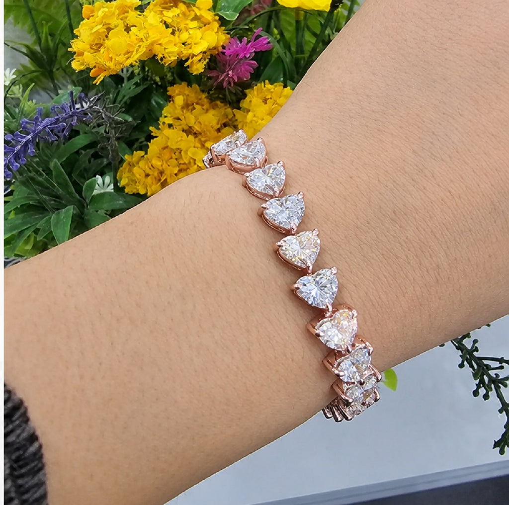 Heart-Shaped Lab-Grown Diamond Tennis Bracelet in Gold & Platinum (30ct)