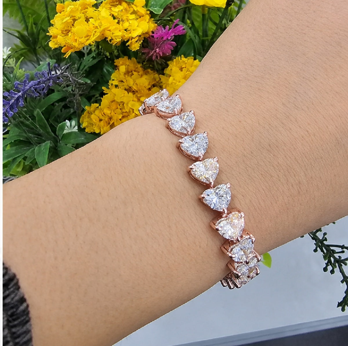 Heart-Shaped Lab-Grown Diamond Tennis Bracelet in Gold & Platinum (30ct)