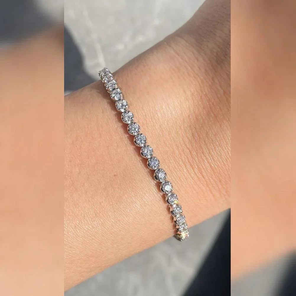 1.50ct Round Diamond Tennis Bracelet - 9k Gold (Angle View 2)