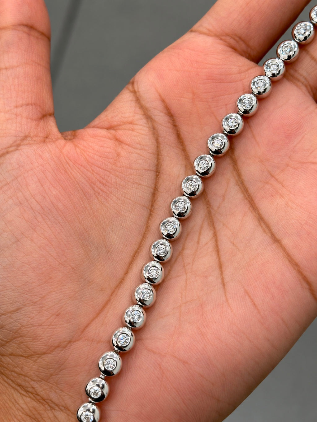 2.50ct Round Diamond Tennis Bracelet - 18k White Gold (Angle View 4)