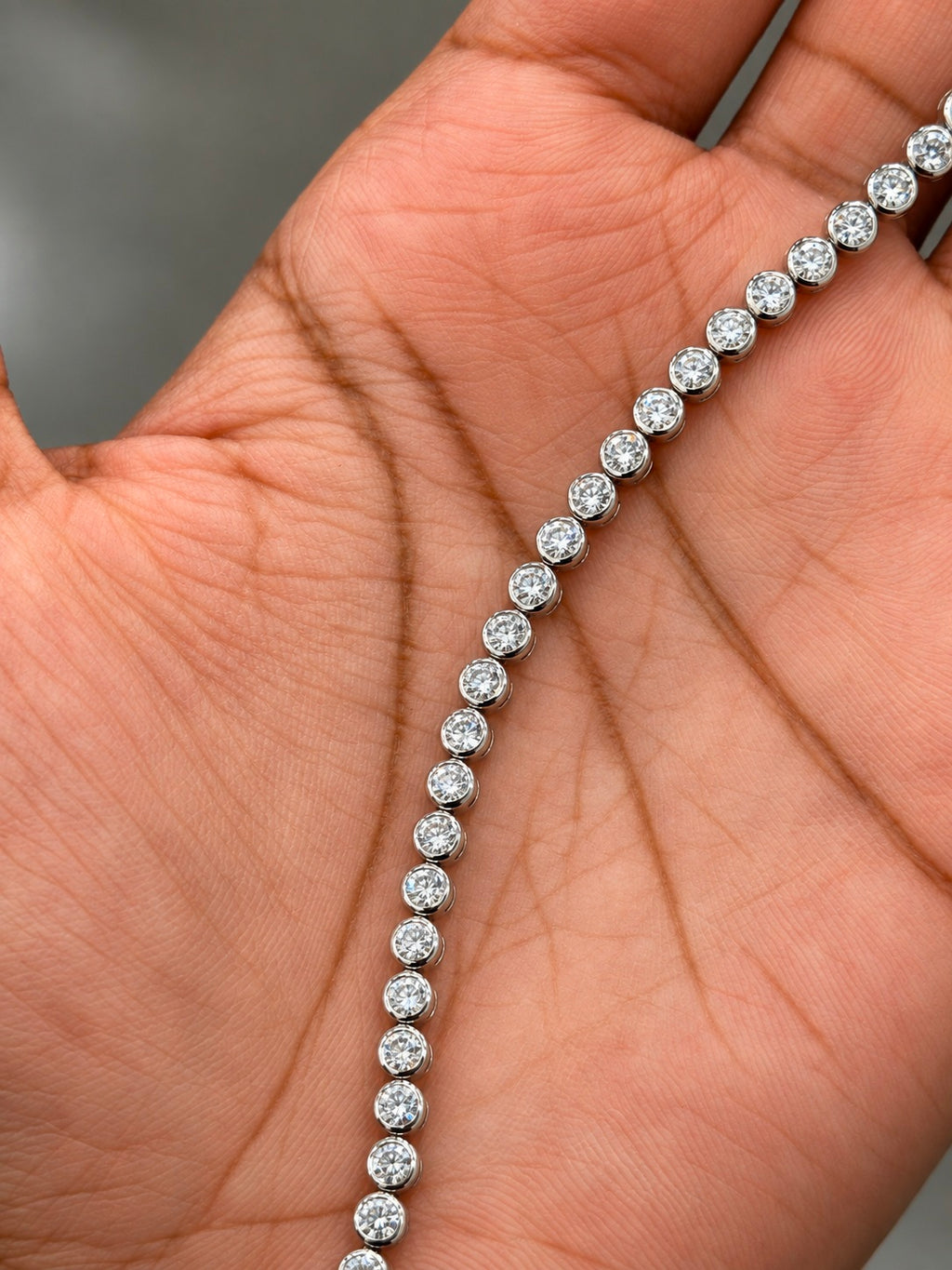 4.00ct Round Diamond Tennis Bracelet - 18k White Gold (Angle View 6)