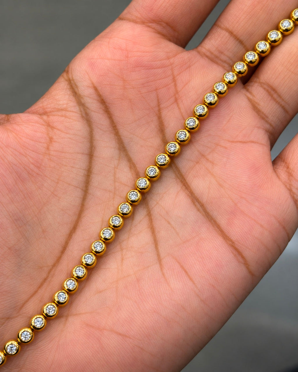 2.00ct Round Diamond Tennis Bracelet - Gold (Angle View 5)