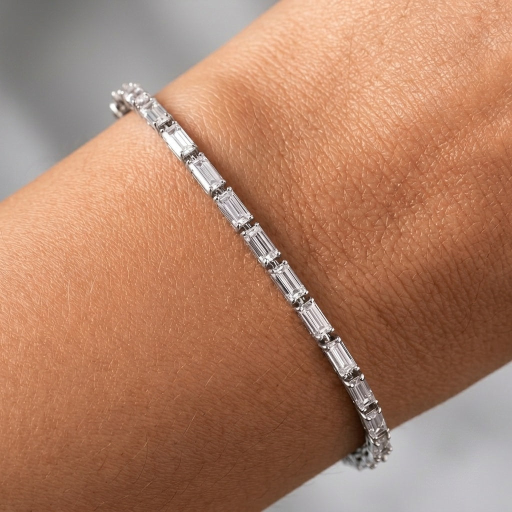5.00ct Emerald Diamond Tennis Bracelet - 9k White Gold