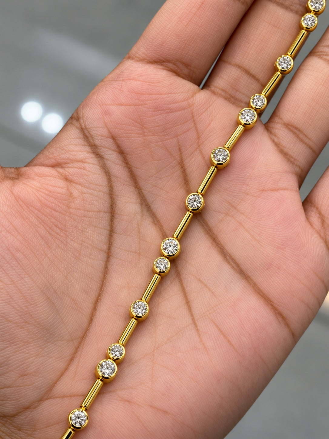 3.00ct Round Diamond Tennis Bracelet - 9k Yellow Gold (Angle View 3)