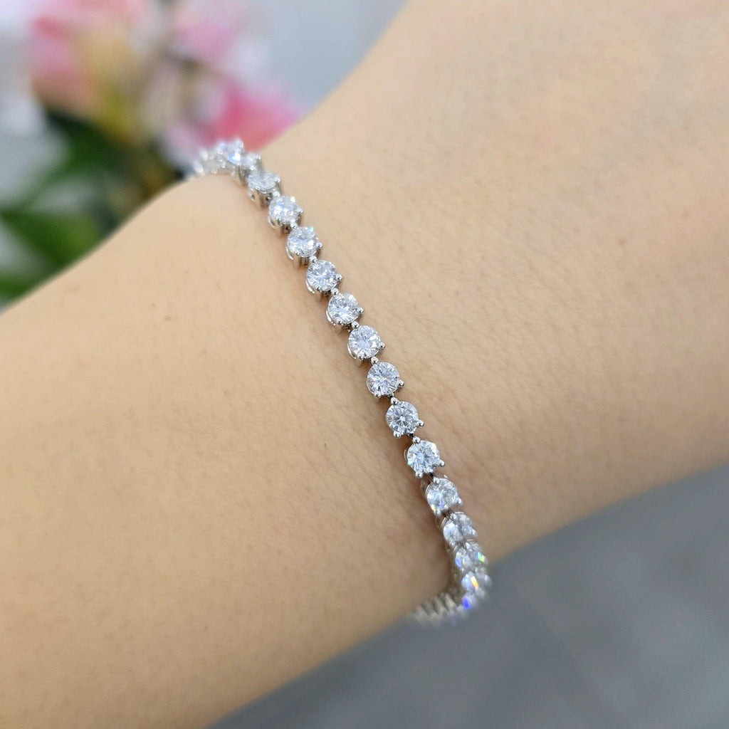 3.00ct Round Diamond Tennis Bracelet - Platinum (Angle View 3)