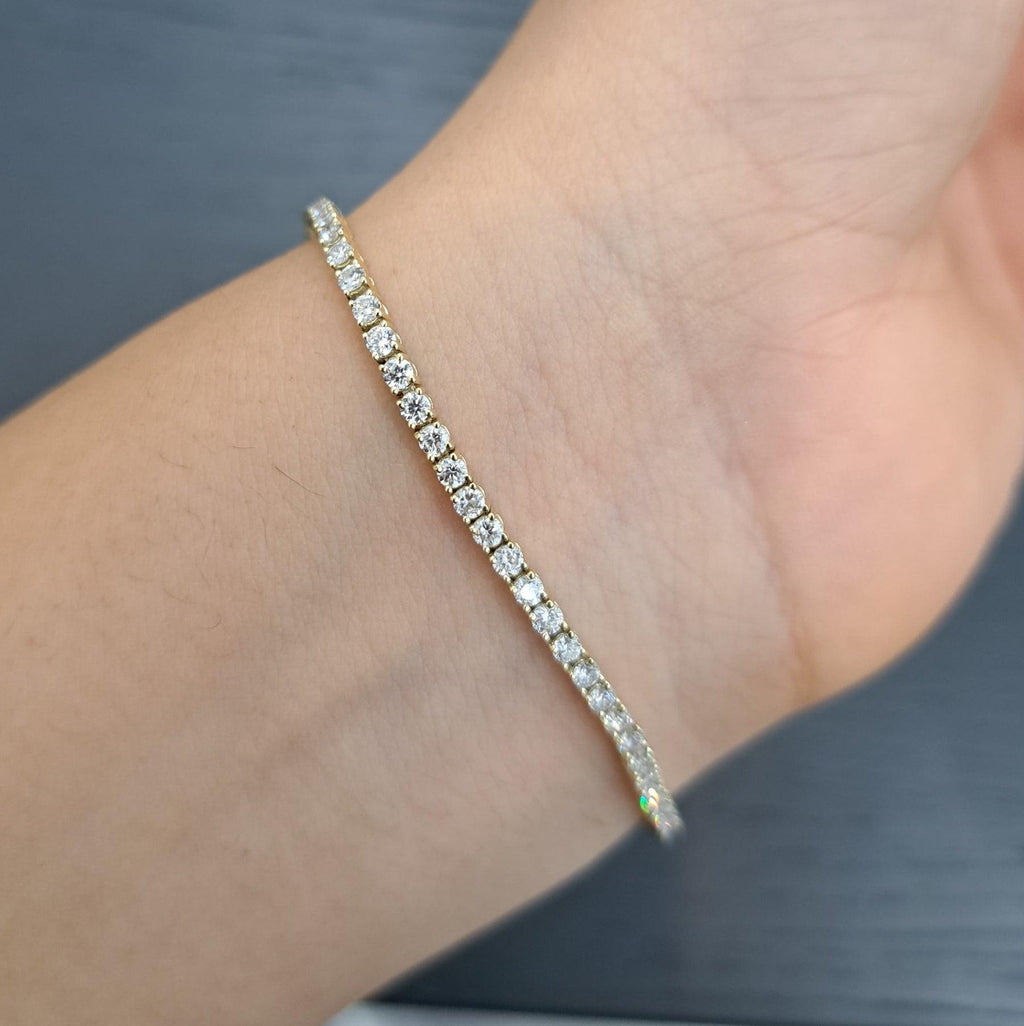 Clearance 3.00Ct F-G/VS Natural Round Brilliant Diamond Tennis Bracelet In 18k Gold