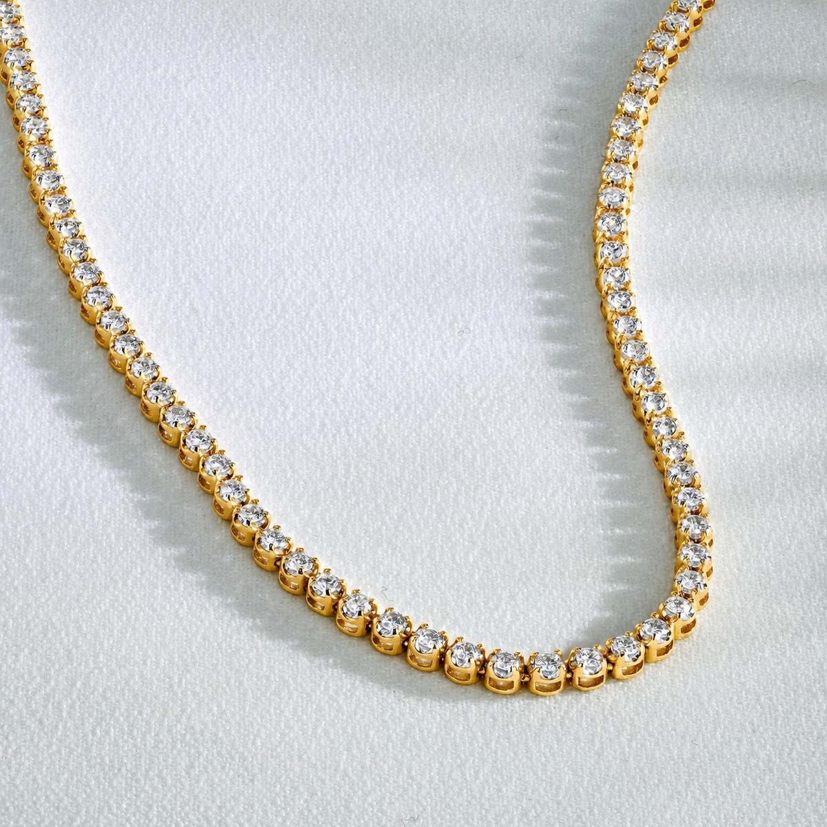 4-8ct Round Diamond Tennis Crown Set Tennis Necklace – White Gold, D/VVS