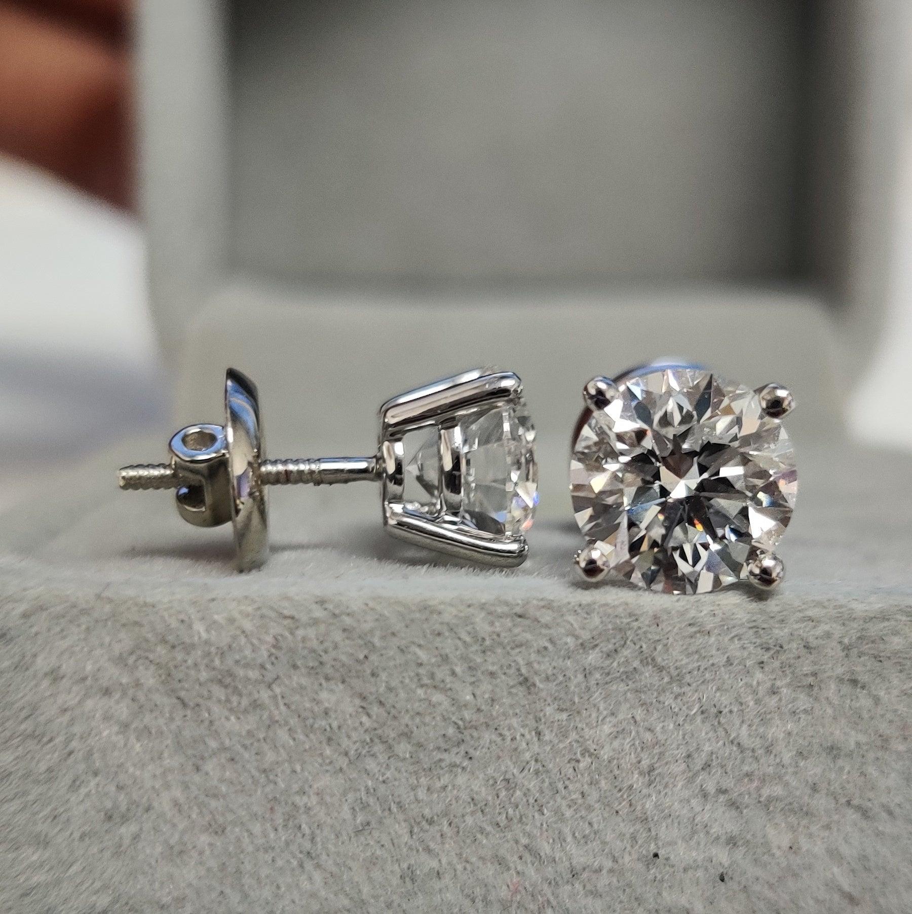 Certified E/VS 4.00Ct Hugh Round Diamond Stud Earrings in Platinum