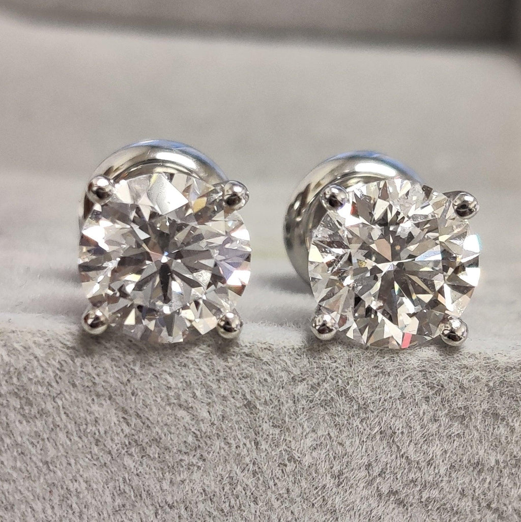 Certified E/VS 4.00Ct Hugh Round Diamond Stud Earrings in Platinum