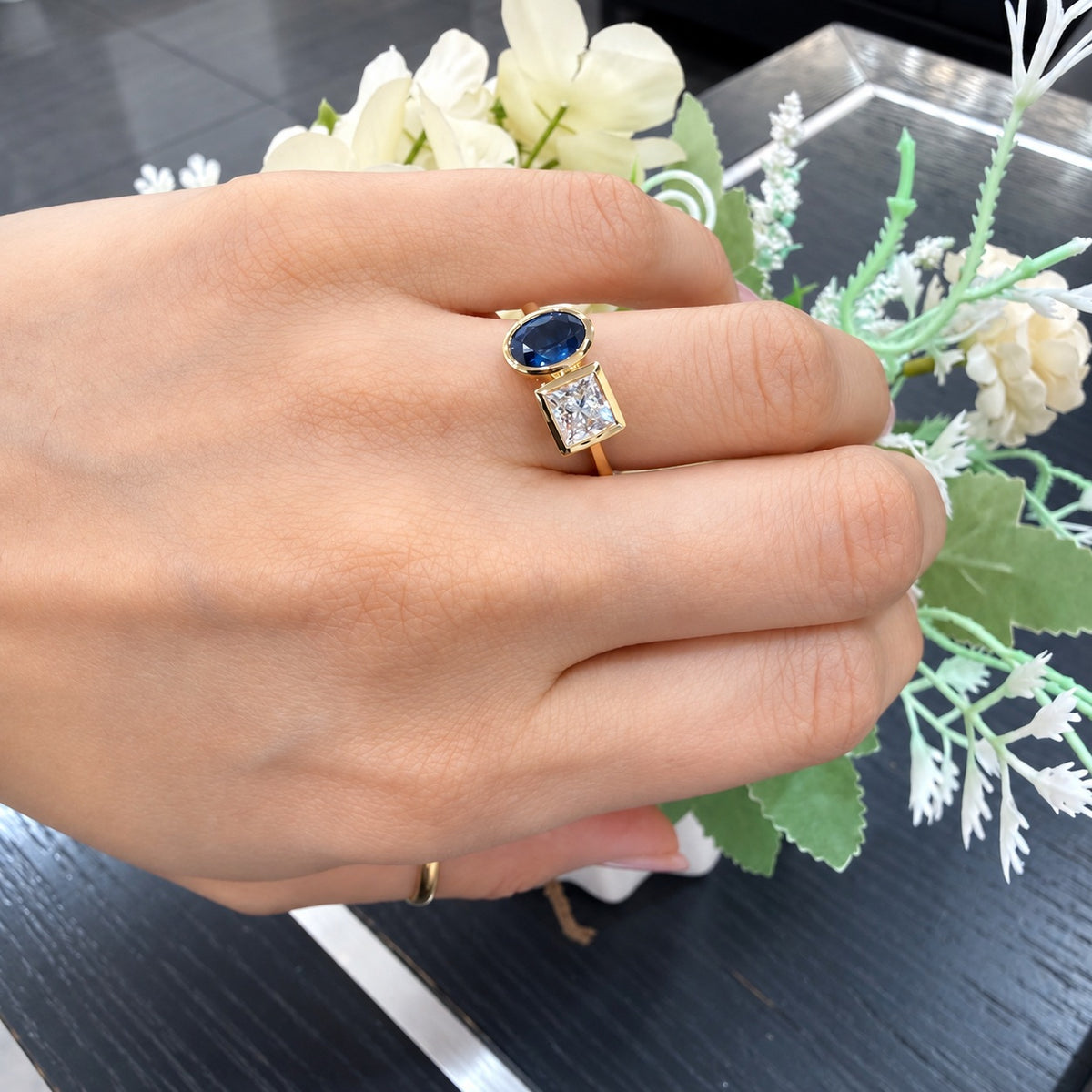 Toi et Moi Ring GIA Certified 1.00 Carat with Oval Blue Sapphire and Princess-Cut Diamond In 18k Yellow Gold