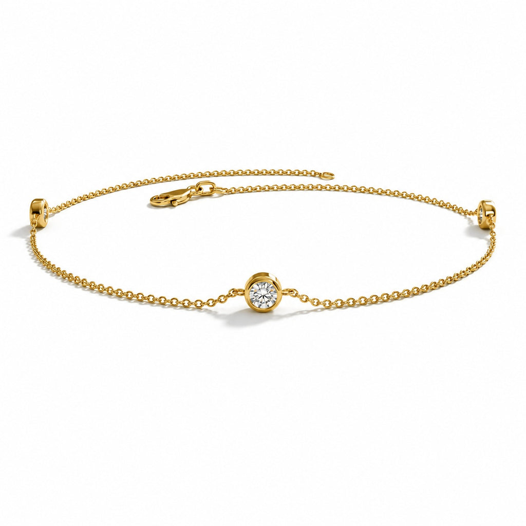 3 Round Diamond Charm Bracelet Crafted in 18k Gold - F/VS