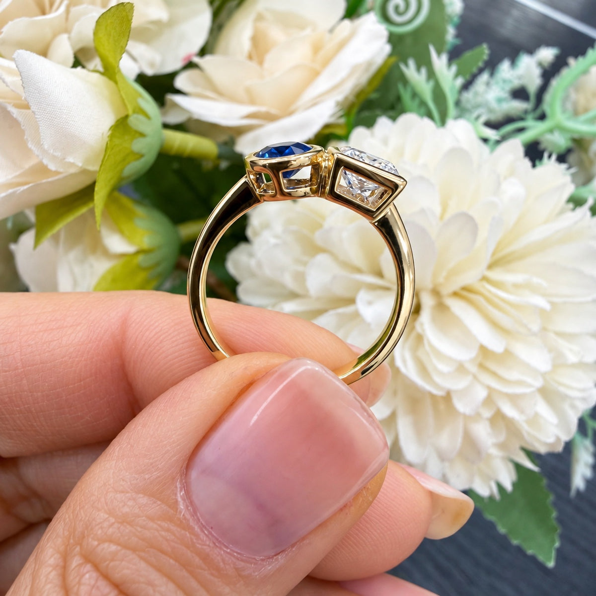 Toi et Moi Ring GIA Certified 1.00 Carat with Oval Blue Sapphire and Princess-Cut Diamond In 18k Yellow Gold