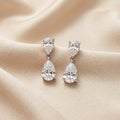 2.50ct D/VS Pear Lab Diamond Dangle Earring In Gold