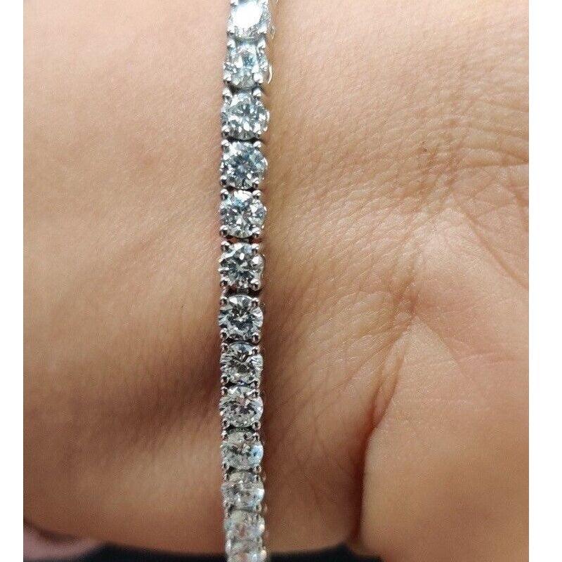 6.00ct Round Diamond Tennis Bracelet - 9k Gold (Angle View 4)
