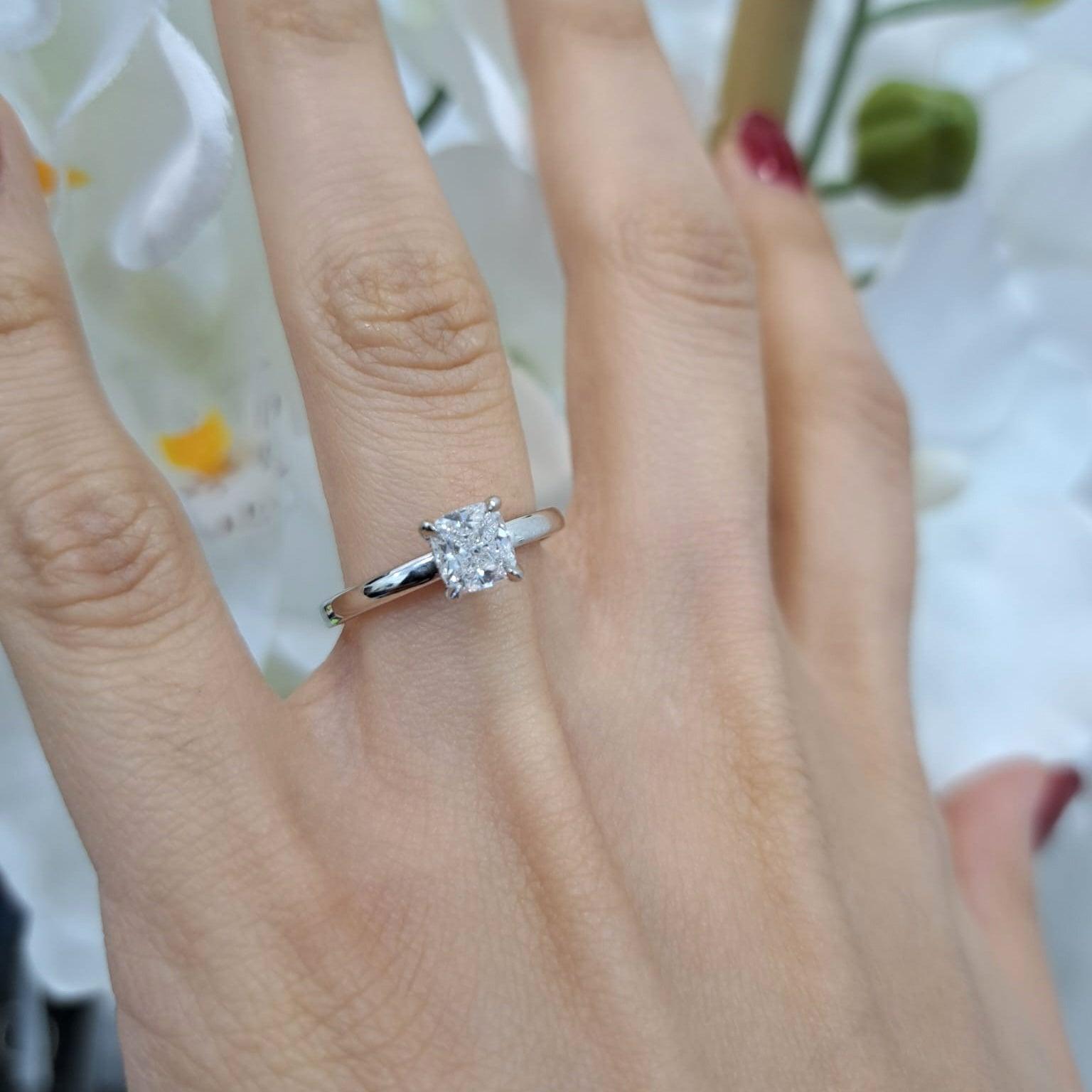 Comfort Fit F/VS Cushion Diamond Hidden Halo Engagement Ring In Platinum - 1.00ct