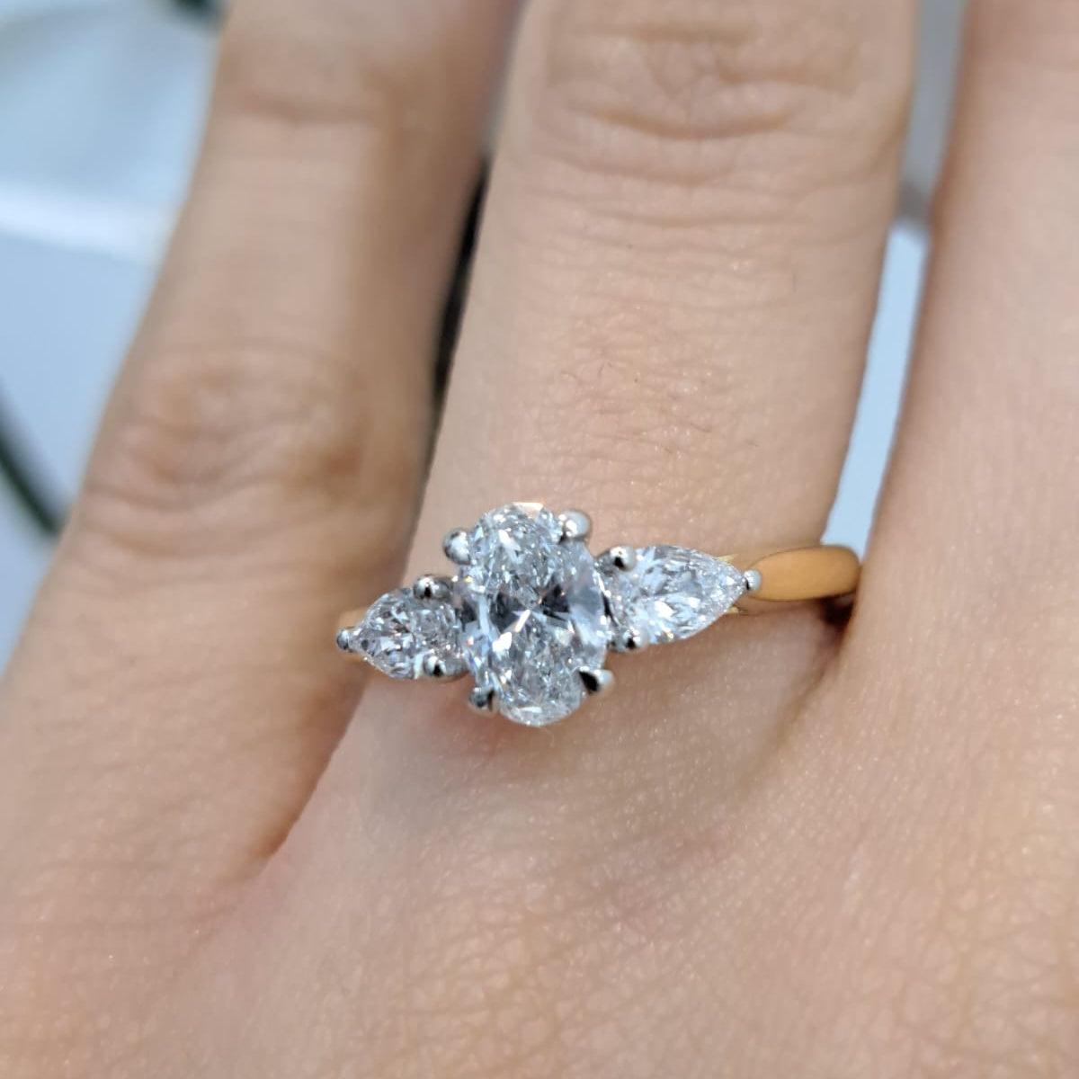 F/VS 1.50 Ct Oval With Side Pear Lab Diamond Trilogy Engagement Ring For Her