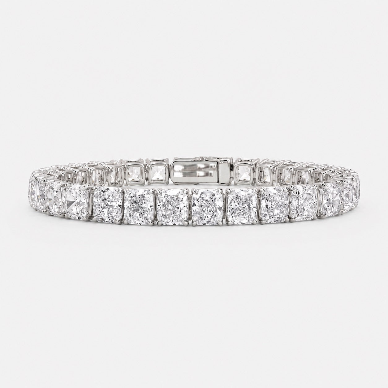 30.00 Carat Cushion Diamond Claw Set Tennis Bracelet 9k 'Gold