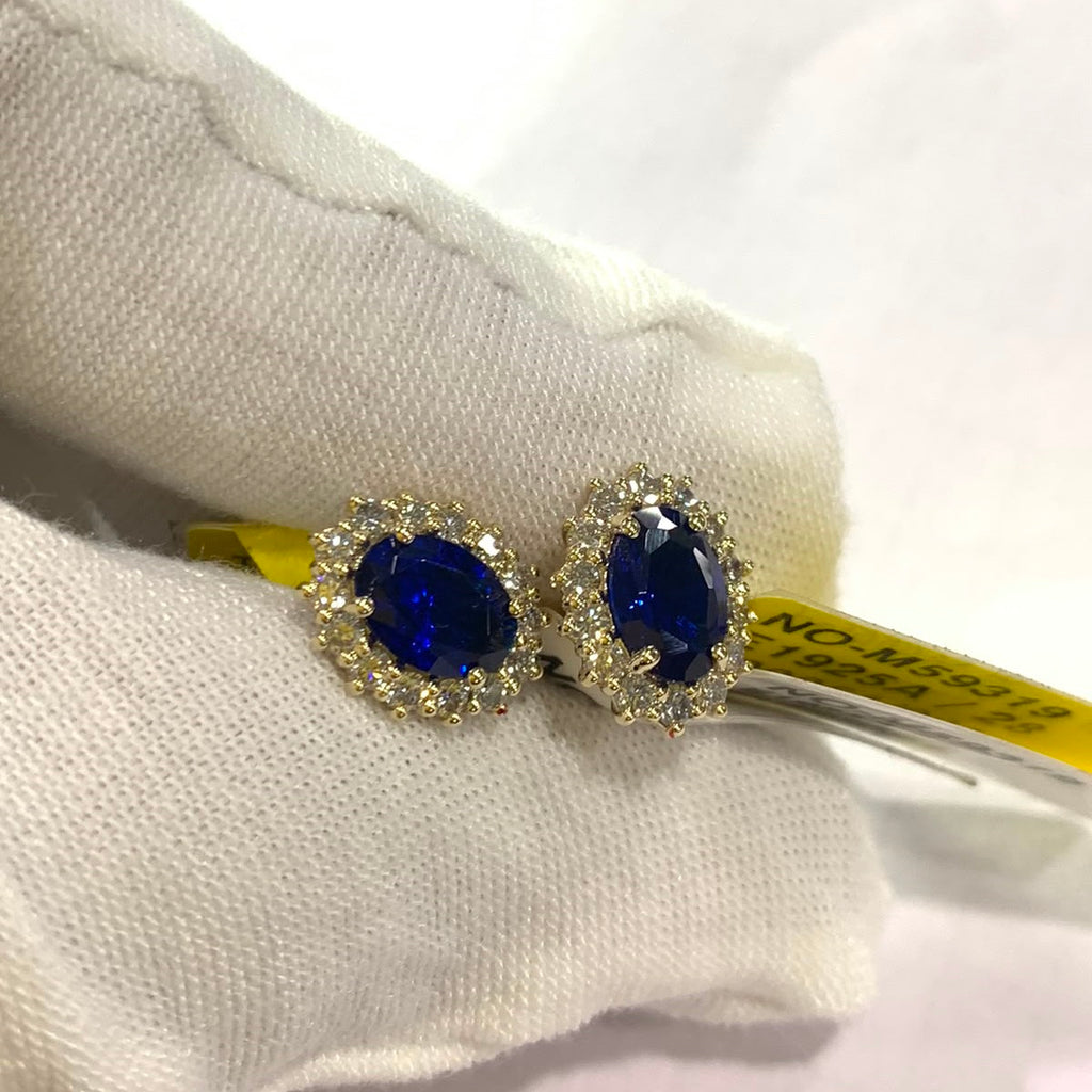 2.00 Carat Oval Sapphire & Round Diamond Cluster Earring in 9k Yellow Gold