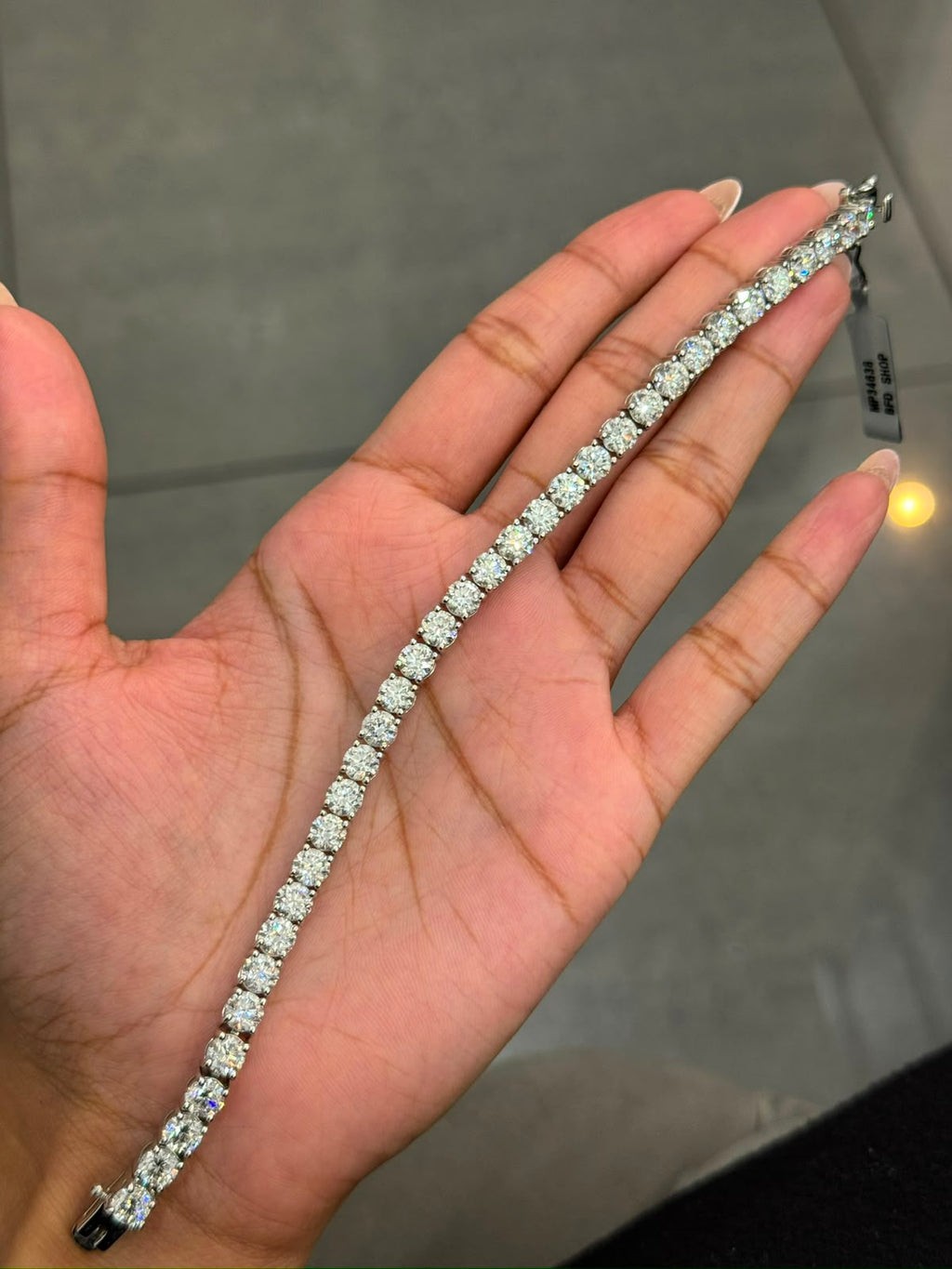100% Natural 17.05 Carat Round Diamond Claw Set Tennis Bracelet 950 Platinum