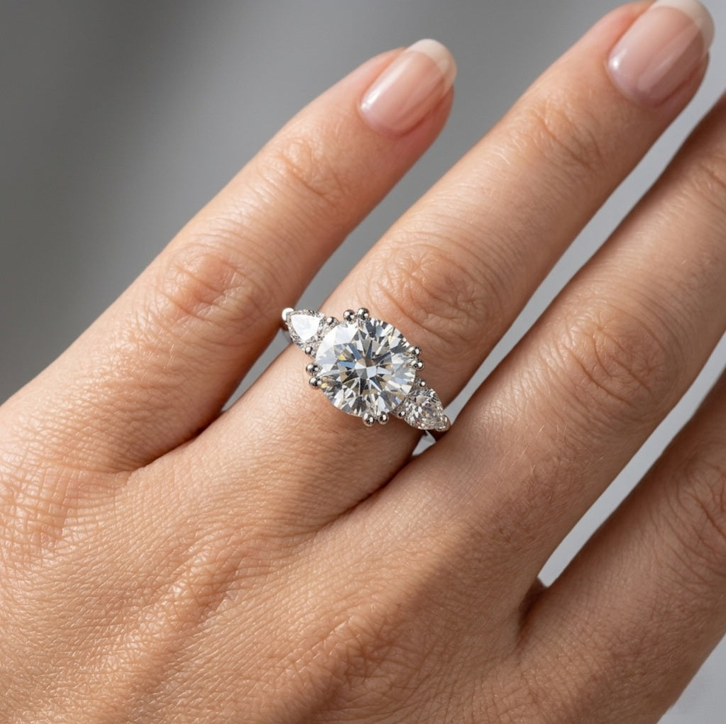 IGI Certified 6.50ct - 7.50ct Lab Grown Round Diamond Trilogy Engagement Ring in Platinum