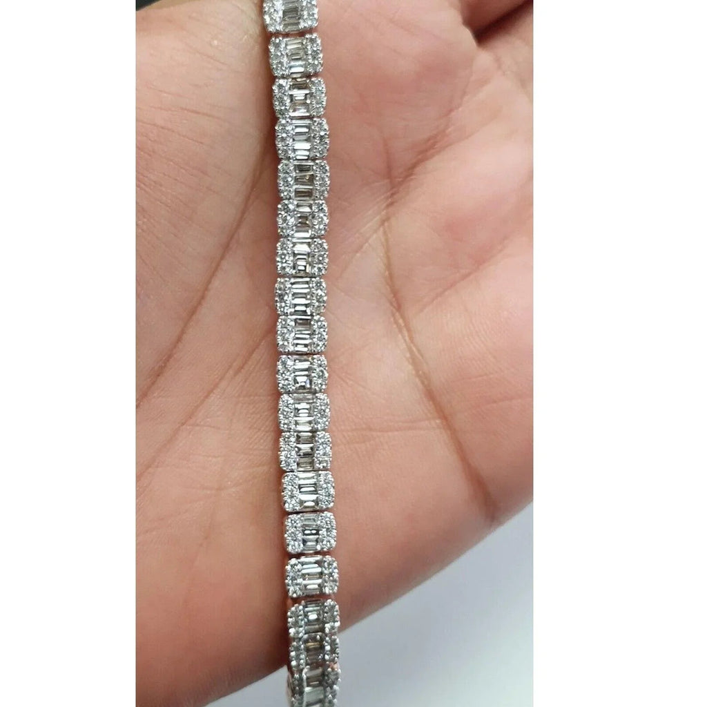 5.00ct Round Diamond Tennis Bracelet - Gold (Angle View 4)