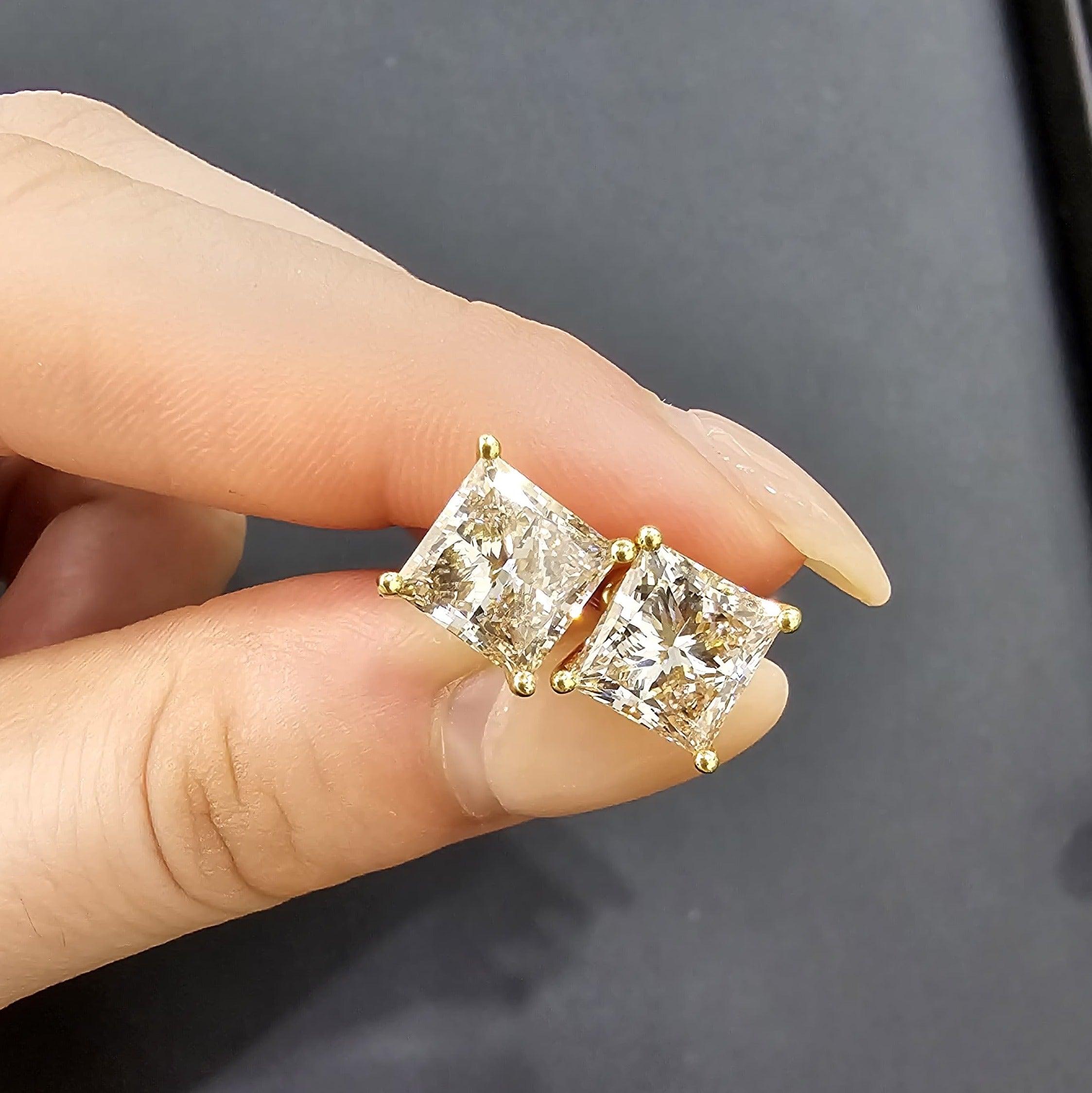 stud earrings