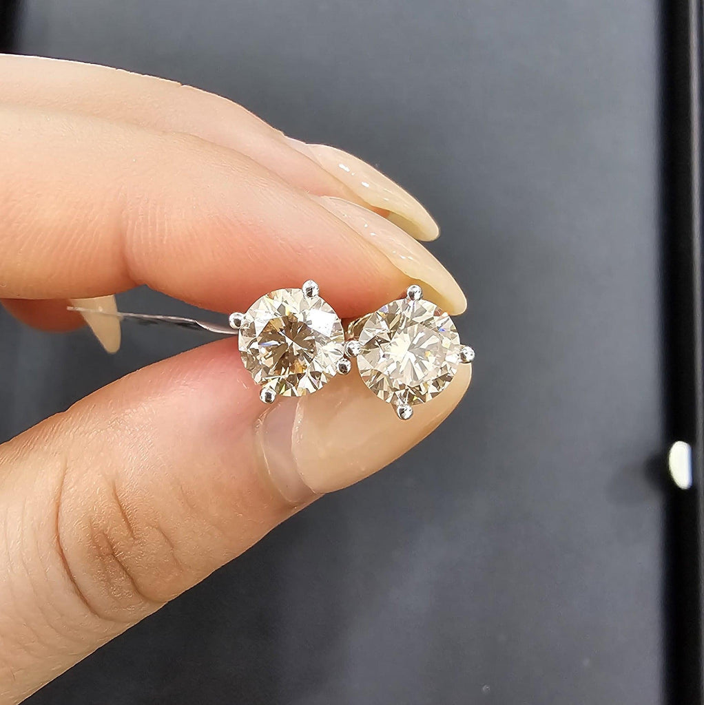 Last Ct VVS Champagne Round Brilliant Cut Diamond