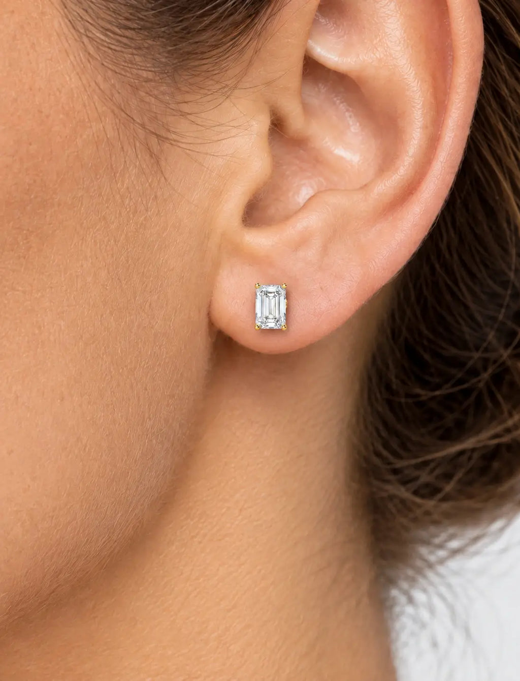 Emerald Diamond Graff Push Stud Earring D/VS2 2.80 Carat IGI Lab Grown Diamond Earring In 18K Yellow Gold- UK Hallmarked