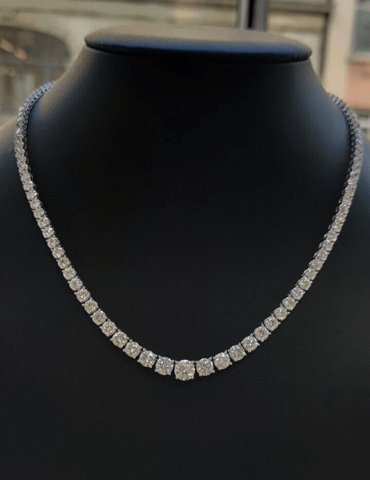 D/VS 22.00Ct Lab Grown Round Diamond Graduated Necklace in Hallmarked 18k White Gold