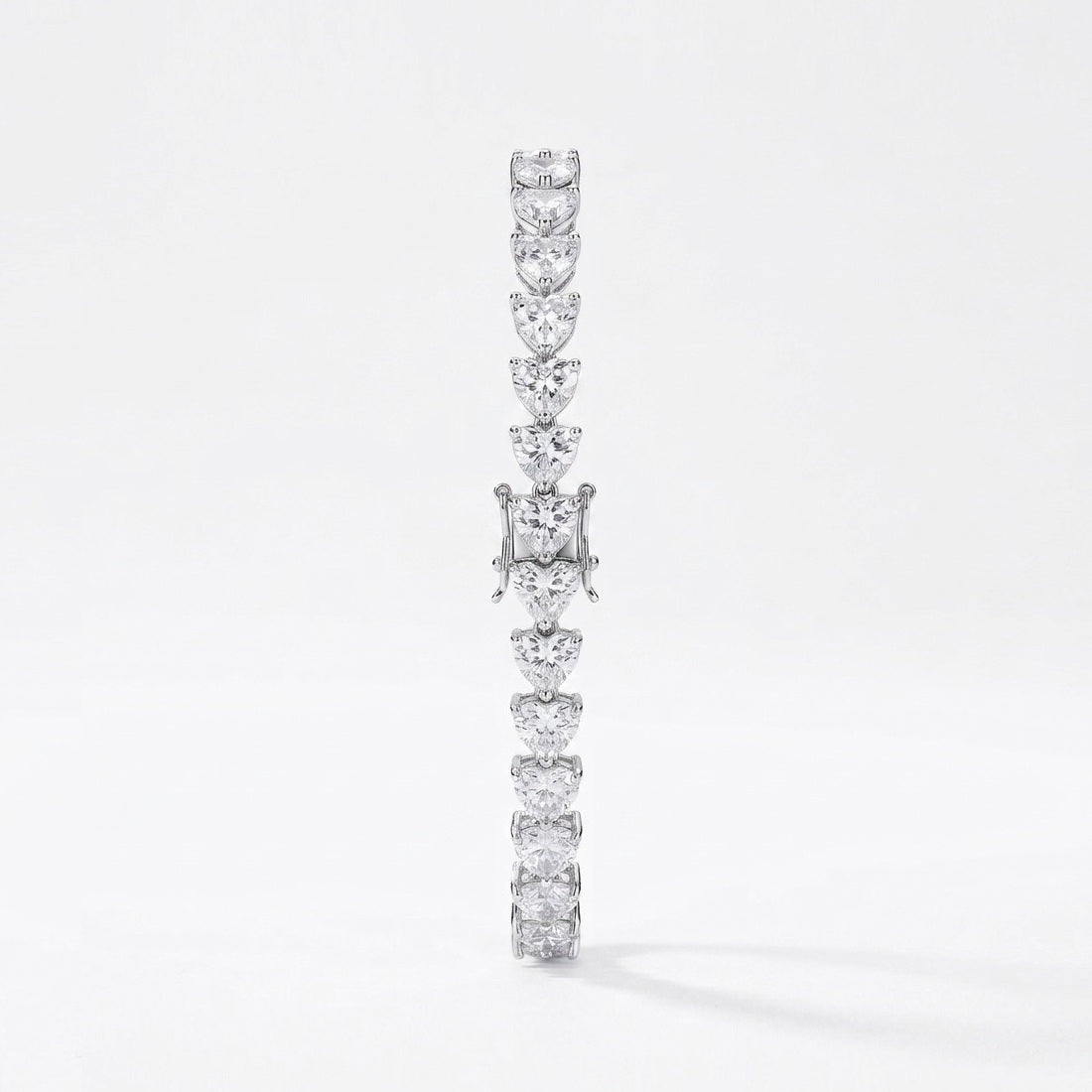 30.00ct Heart Diamond Tennis Bracelet - Platinum (Angle View 10)