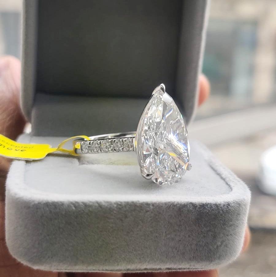 9.50 Carat IGI Certified Pear Shape Diamond Women's Engagement Ring