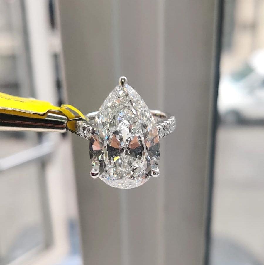 9.50 Carat IGI Certified Pear Shape Diamond Women's Engagement Ring