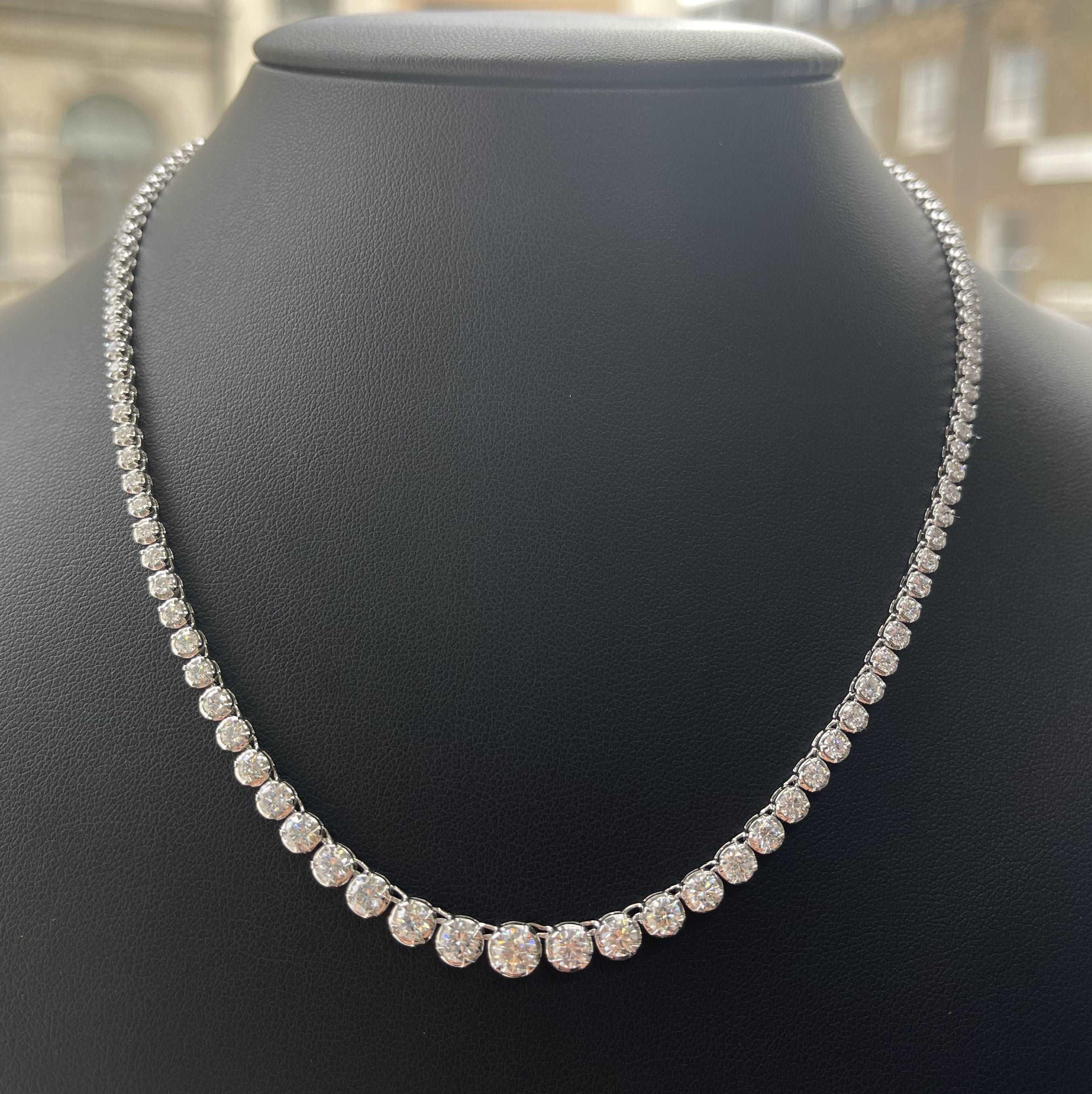 100% Natural F/VS 9.00Ct Round Diamond Graduated Necklace in Hallmarked 18k White Gold