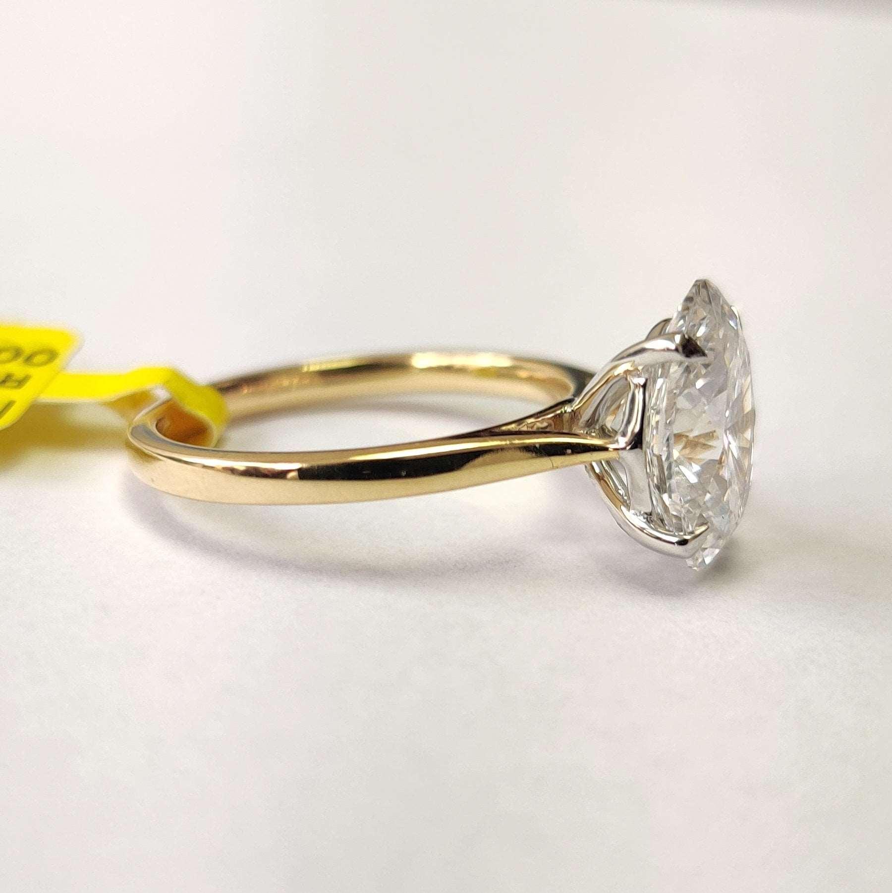 3.00Ct 6.00 CT IGI Certified Diamond Oval Cut Solitaire Engagement Ring in 18k Yellow Gold