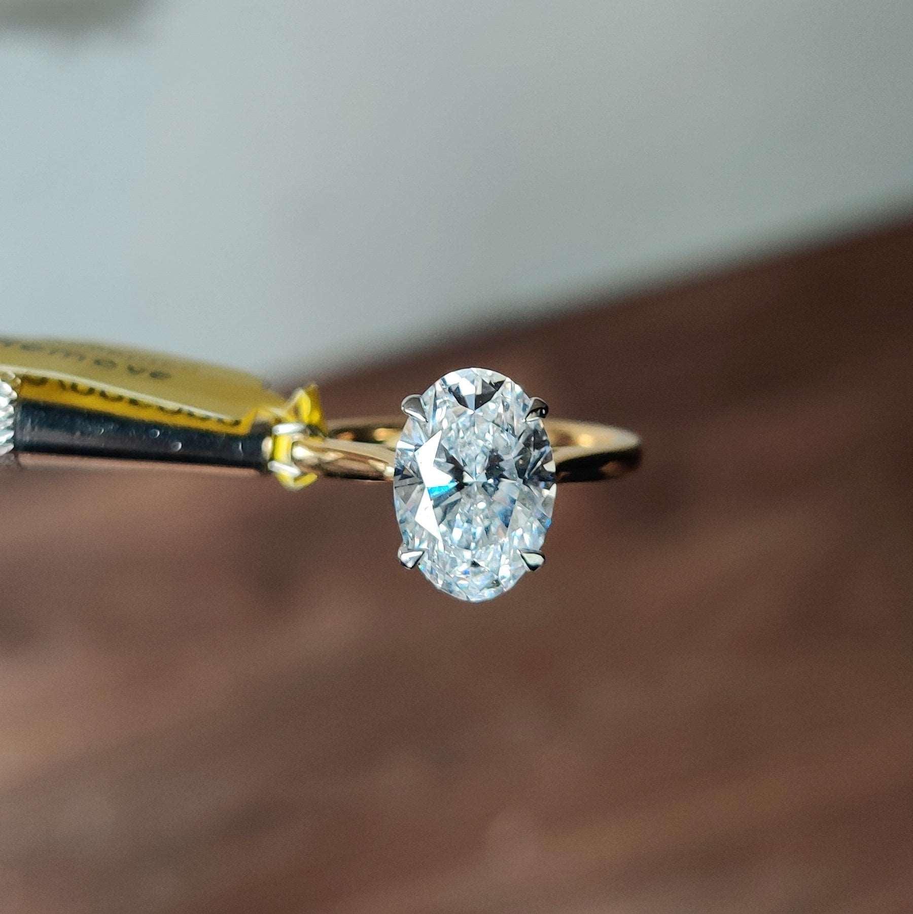 3.00Ct 6.00 CT IGI Certified Diamond Oval Cut Solitaire Engagement Ring in 18k Yellow Gold