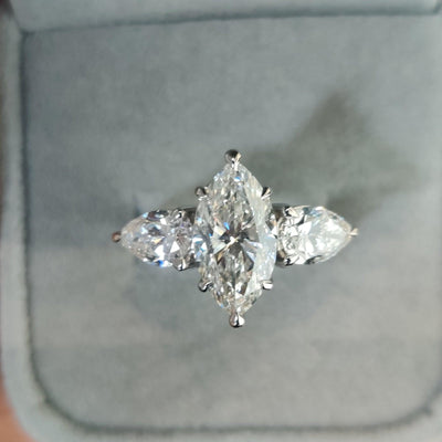 Clearance ! Best Quality 4.50Ct Marquise & Side Diamond Trilogy Ring Platinum