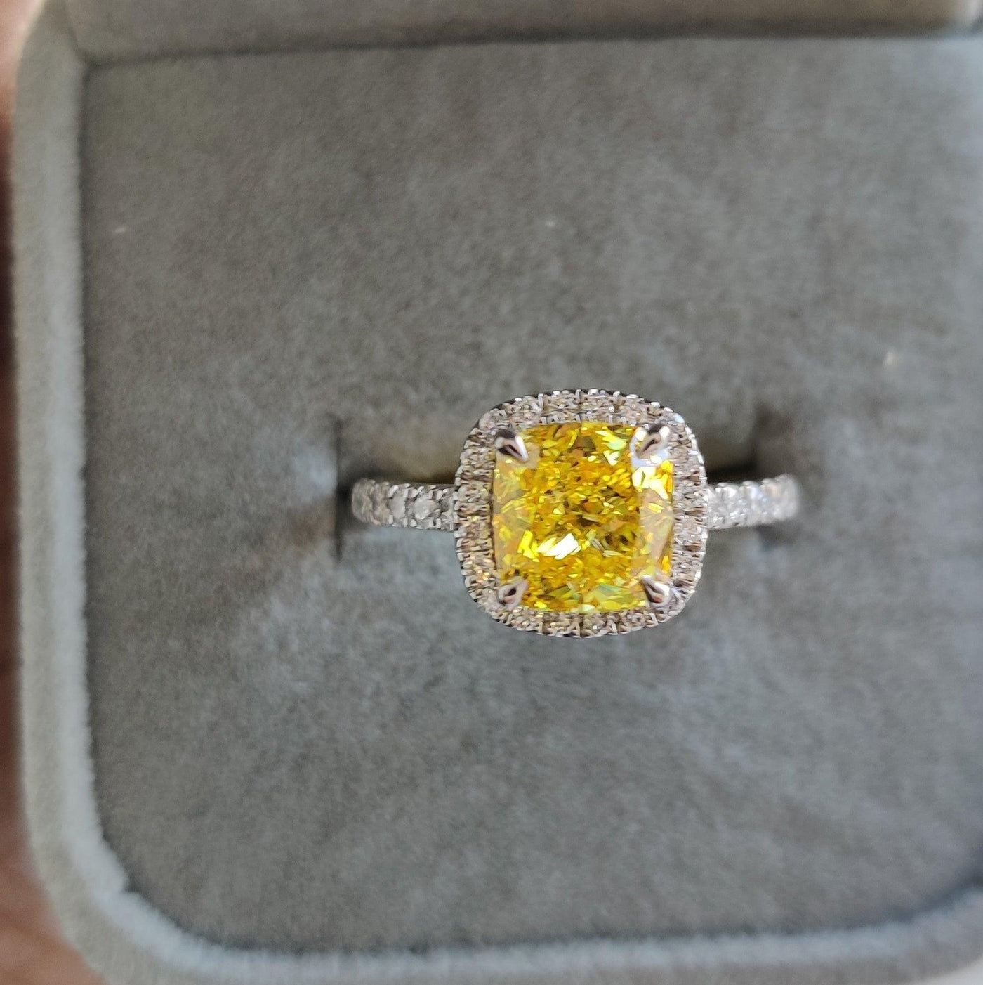 IGI CERTIFIED Fancy Vivid Yellow 2.40CT Cushion Diamond Halo Engagement Ring, Platinum